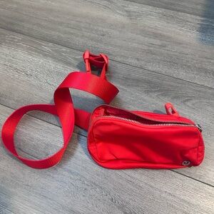 lulemon 1l belt bag